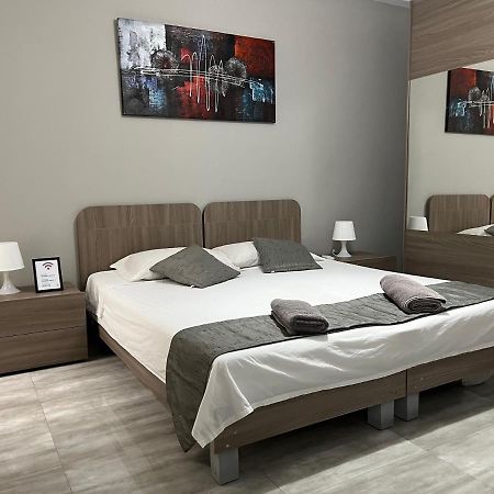 F7 Room 1, Private Double Room With Private Bathroom In Shared Flat Msida Εξωτερικό φωτογραφία