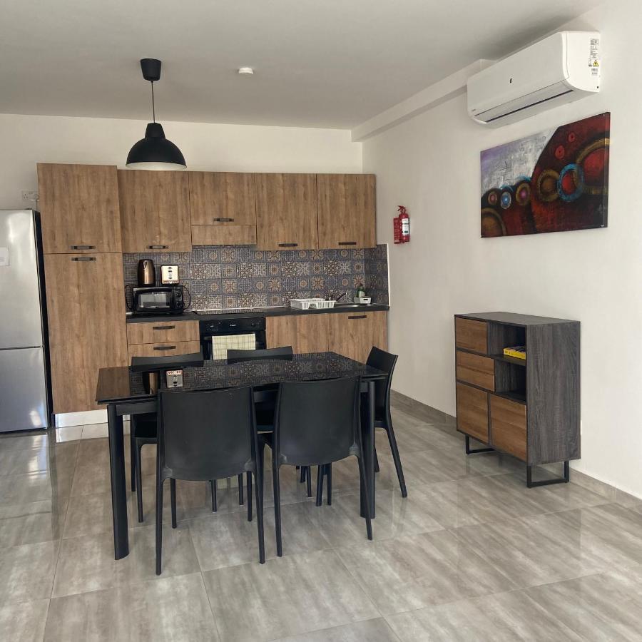 F7 Room 1, Private Double Room With Private Bathroom In Shared Flat Msida Εξωτερικό φωτογραφία
