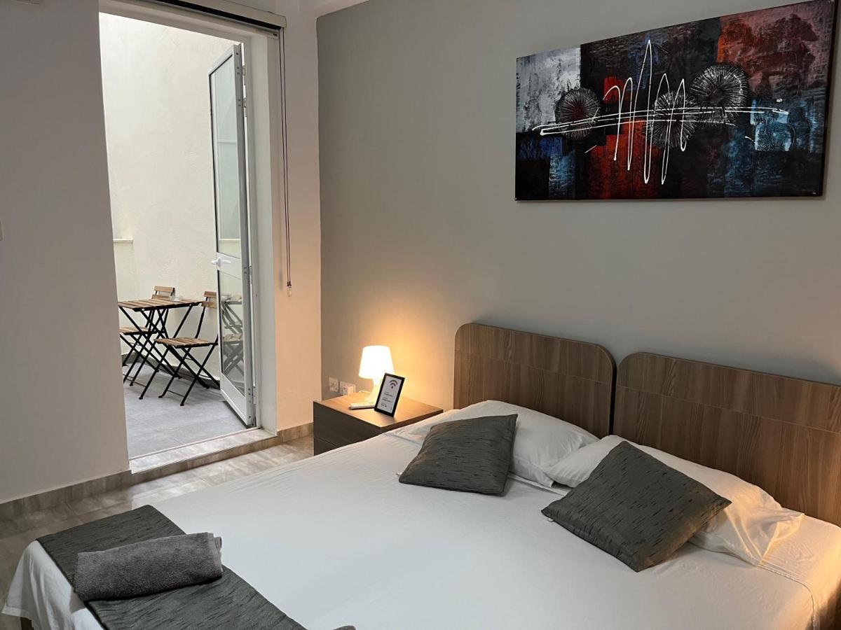 F7 Room 1, Private Double Room With Private Bathroom In Shared Flat Msida Εξωτερικό φωτογραφία